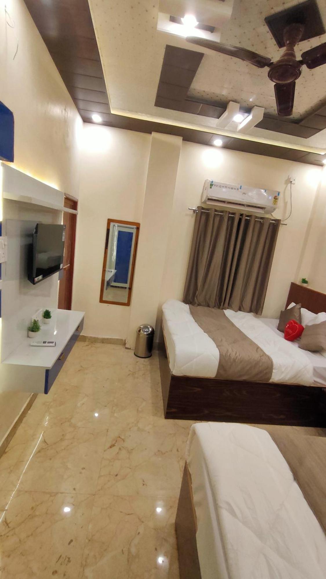 Sri Krishna Residency Hotel Váránaszi Kültér fotó